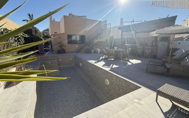 Perpardavimas - Vila - Orihuela Costa - La Zenia