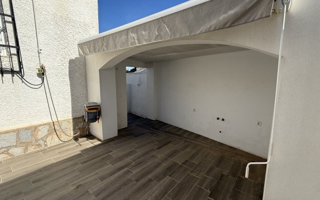 Perpardavimas - Vila - Orihuela Costa - Villamartín