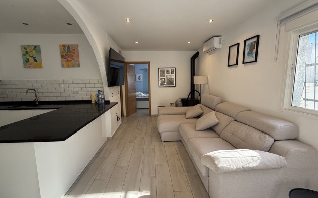 Perpardavimas - Vila - Orihuela Costa - Villamartín