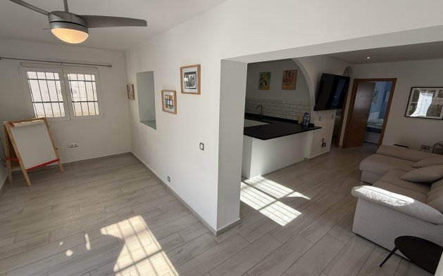 Perpardavimas - Vila - Orihuela Costa - Villamartín