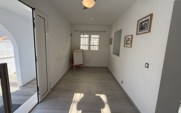 Perpardavimas - Vila - Orihuela Costa - Villamartín