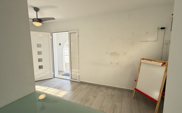 Perpardavimas - Vila - Orihuela Costa - Villamartín