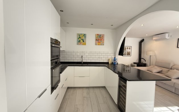 Perpardavimas - Vila - Orihuela Costa - Villamartín