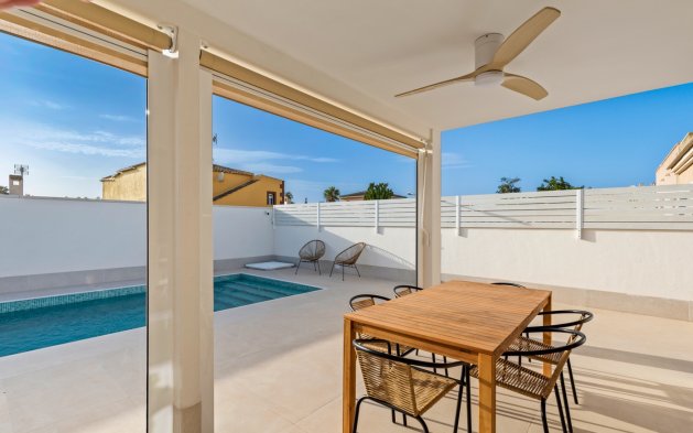 Perpardavimas - Vila - Torrevieja - El Chaparral
