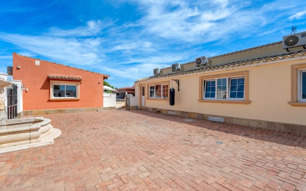 Resale - Country estate - Almoradí - Las Heredades