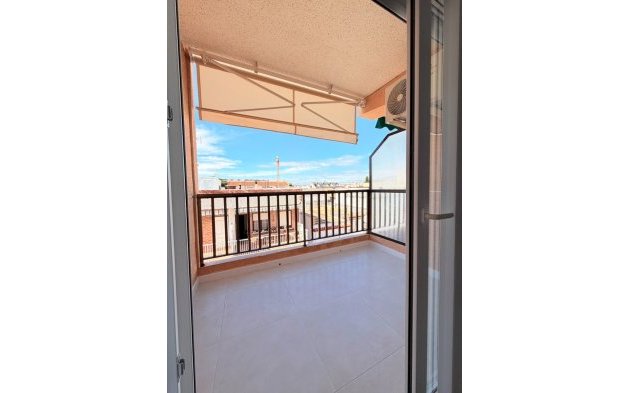 Resale - Apartment / flat - Pilar de la Horadada - La Torre de la Horadada