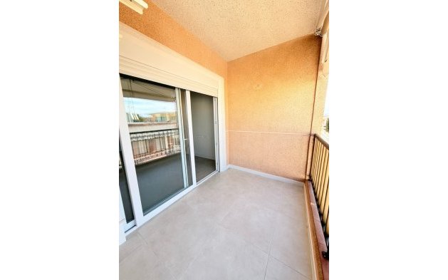 Resale - Apartment / flat - Pilar de la Horadada - La Torre de la Horadada