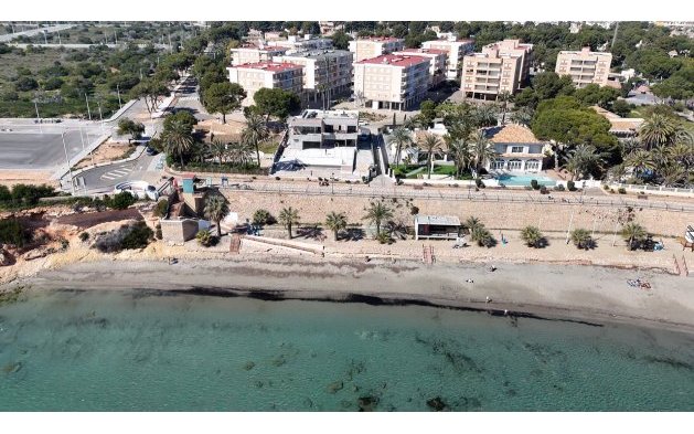 Nauja statyba - Vila - Torrevieja - Punta Prima