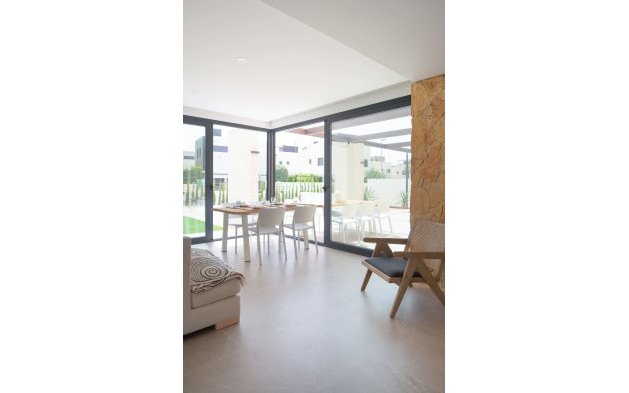 Obra nueva - Villa - Orihuela Costa