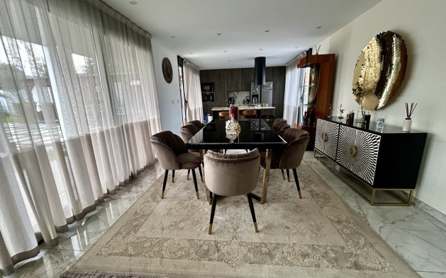 Resale - Villa - Torrevieja - Los Balcones - Los Altos 