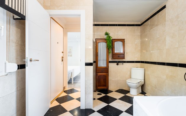 Resale - Villa - Orihuela Costa - Dehesa de Campoamor