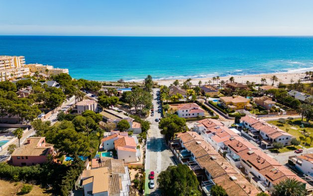 Resale - Villa - Orihuela Costa - Dehesa de Campoamor