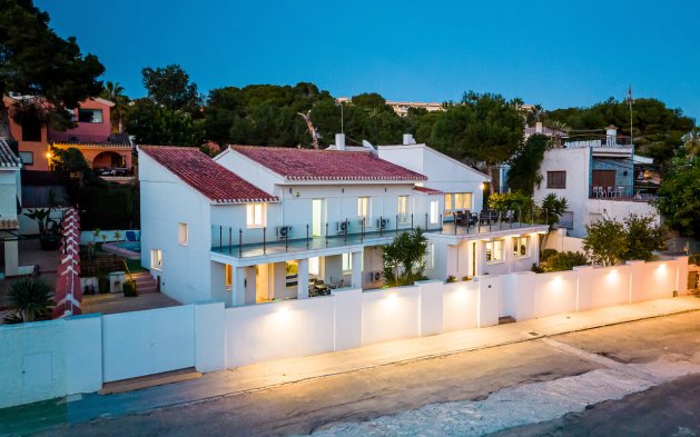 Resale - Villa - Orihuela Costa - Dehesa de Campoamor