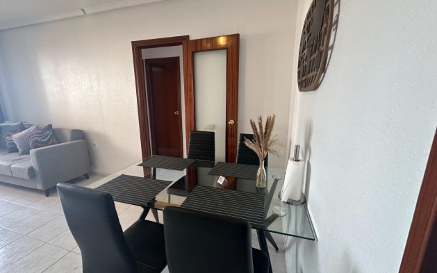 Resale - Apartment / flat - Torrevieja - Centro