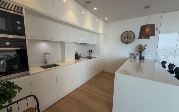 Resale - Apartment / flat - Orihuela - Las Colinas Golf - Country Club