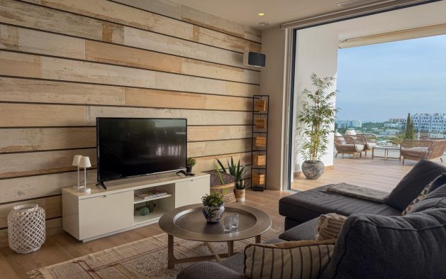 Resale - Apartment / flat - Orihuela - Las Colinas Golf - Country Club