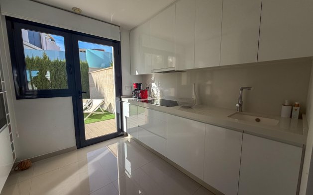 Resale - Villa - San Miguel de Salinas - Bellavista