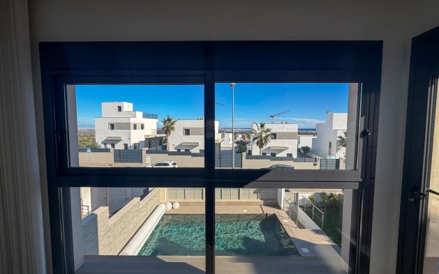 Resale - Villa - San Miguel de Salinas - Bellavista