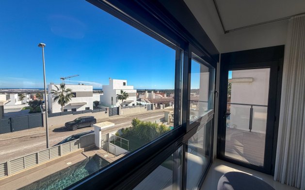 Resale - Villa - San Miguel de Salinas - Bellavista