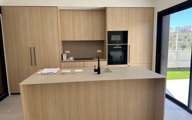 Resale - Villa - Finestrat - Alicante