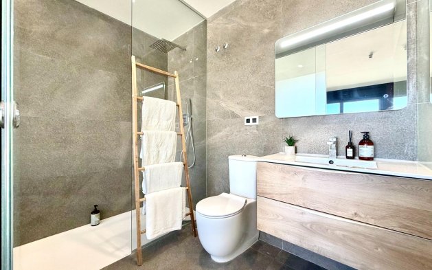 Resale - Villa - San Miguel de Salinas - Bellavista