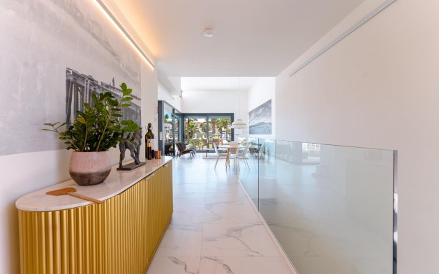 Resale - Villa - San Miguel de Salinas - Bellavista