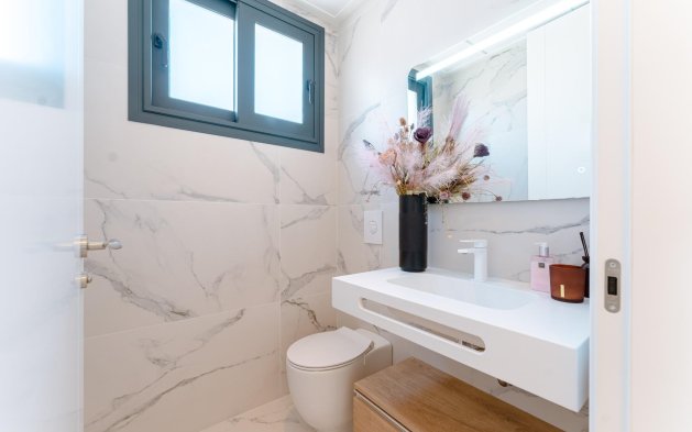 Resale - Villa - San Miguel de Salinas - Bellavista