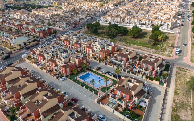 Resale - Bungalow - Torrevieja - Nueva Torrevieja - Aguas Nuevas