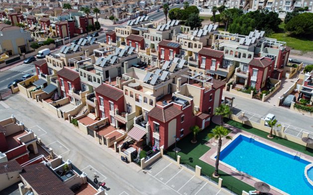 Resale - Bungalow - Torrevieja - Nueva Torrevieja - Aguas Nuevas