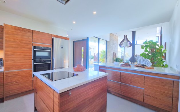 Resale - Villa - Los Alcázares