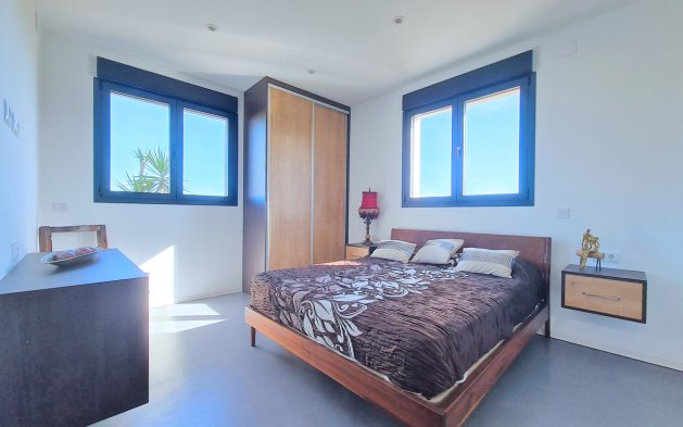 Resale - Villa - Los Alcázares