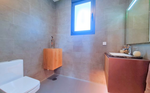 Resale - Villa - Los Alcázares