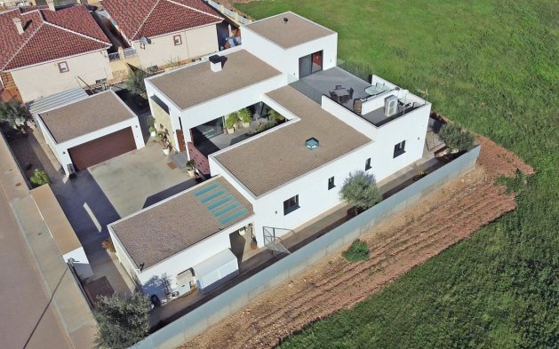 Resale - Villa - Los Alcázares