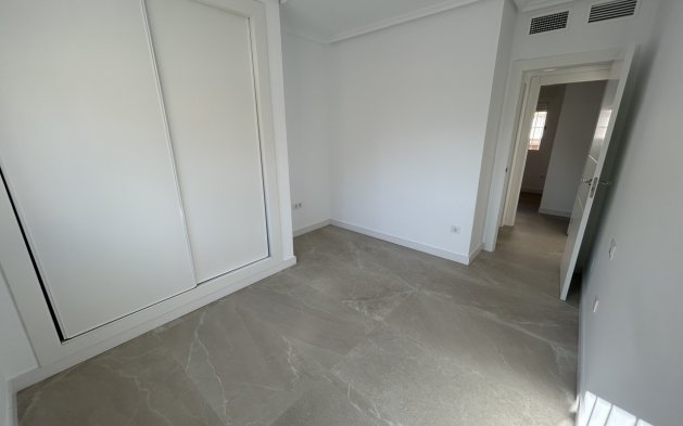 Reventa - Apartamento / piso - Pilar de la Horadada