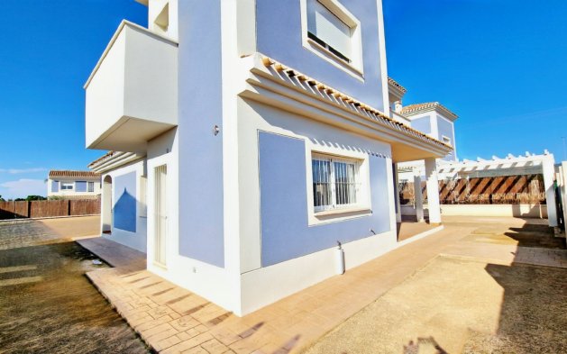 Obra nueva - detached - Purias