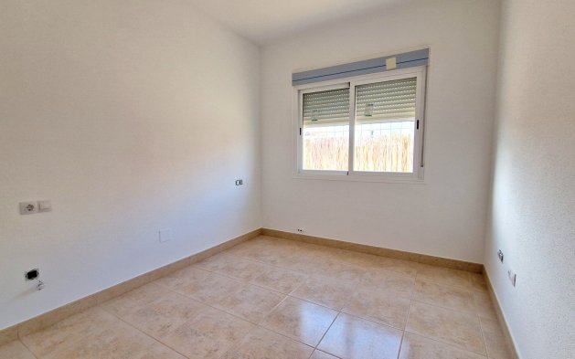 Obra nueva - detached - Purias