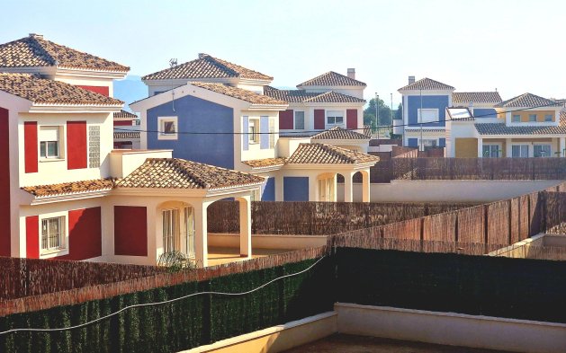 Obra nueva - detached - Purias