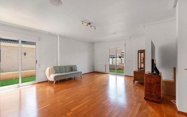 Resale - Villa - Pilar de la Horadada - La Torre de la Horadada