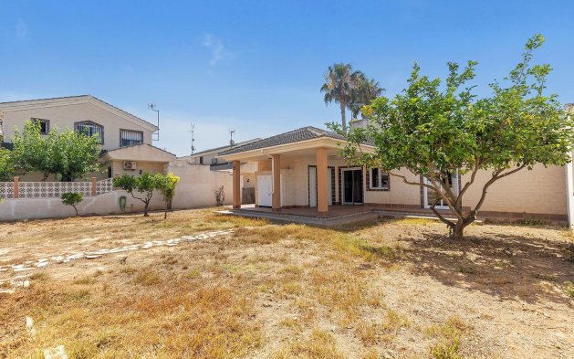 Resale - Villa - Pilar de la Horadada - La Torre de la Horadada