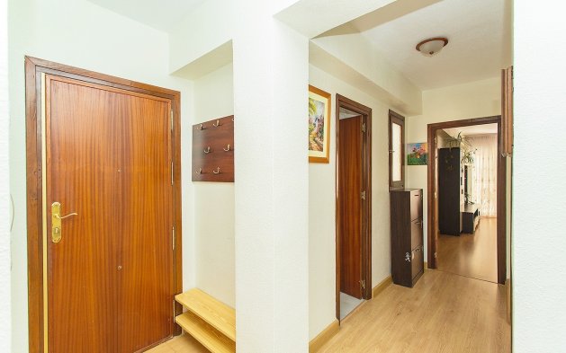 Resale - Apartment / flat - Torrevieja - Playa del Cura