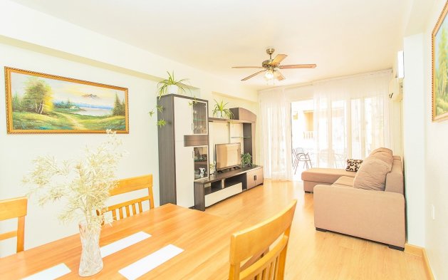 Resale - Apartment / flat - Torrevieja - Playa del Cura