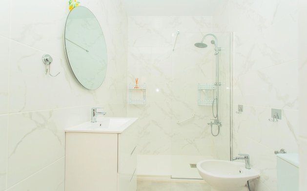 Resale - Apartment / flat - Torrevieja - Playa del Cura