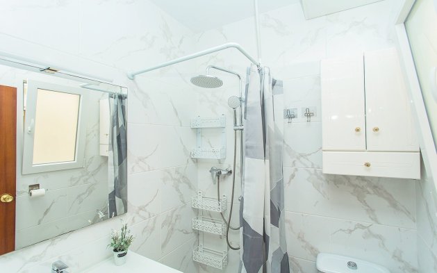 Resale - Apartment / flat - Torrevieja - Playa del Cura