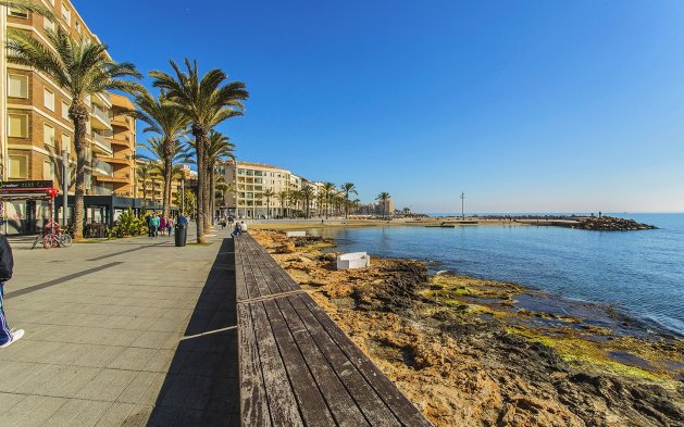 Resale - Apartment / flat - Torrevieja - Playa del Cura