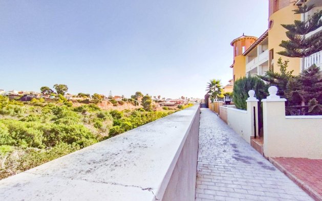 Resale - Bungalow - Orihuela Costa - Lomas de Cabo Roig