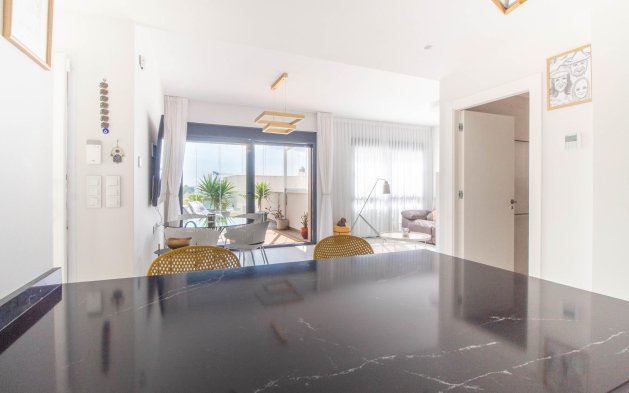 Odsprzedaż - Mieszkanie w bloku - San Miguel de Salinas