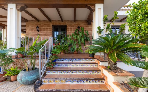 Resale - Villa - Torrevieja - La Veleta