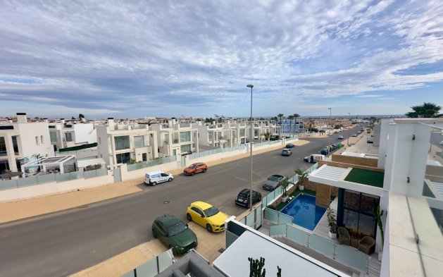 Resale - Villa - Orihuela Costa - Lomas de Cabo Roig