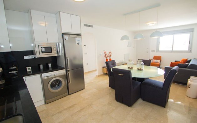 Obra nueva - Apartamento / piso - Res. Las Filipinas