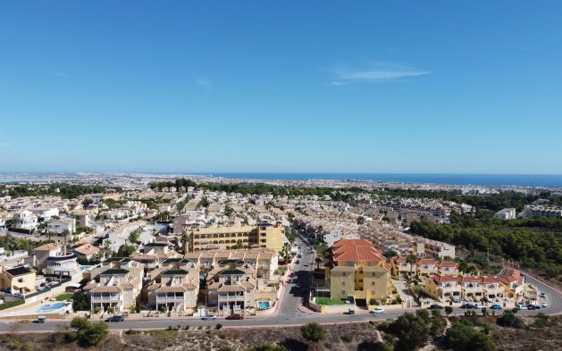Obra nueva - Apartamento / piso - Res. Las Filipinas